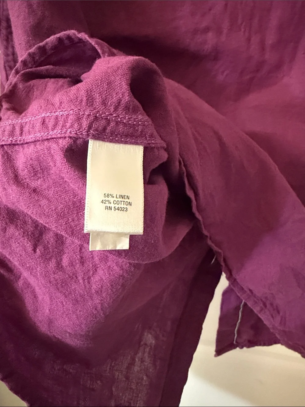 Banana Republic Men's Button-Down Shirt in Vibrant Magenta